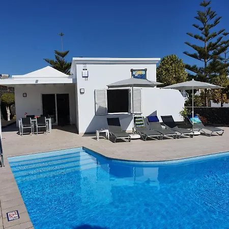 2 Bedroom Cassandra And Katrina With Private Heated Pools.