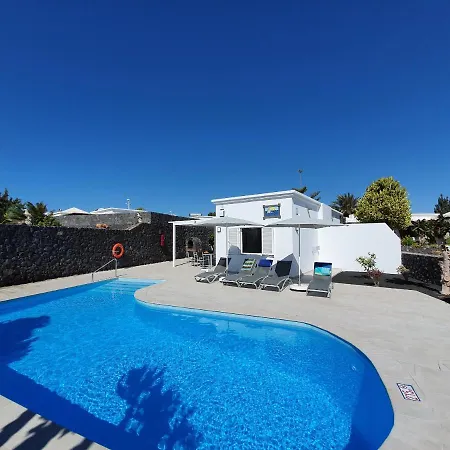 2 Bedroom Cassandra And Katrina With Private Heated Pools. Вілла *