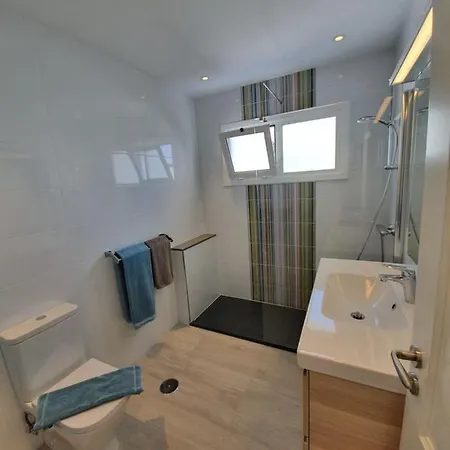 2 Bedroom Cassandra And Katrina With Private Heated Pools.