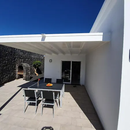 Willa 2 Bedroom Cassandra And Katrina With Private Heated Pools.