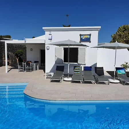 2 Bedroom Cassandra And Katrina With Private Heated Pools. * Puerto del Carmen (Lanzarote)