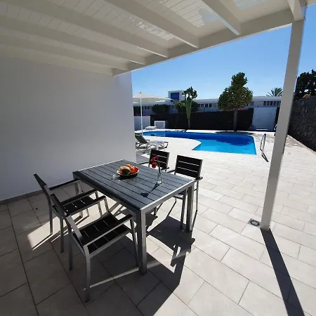 2 Bedroom Cassandra And Katrina With Private Heated Pools. * Puerto del Carmen (Lanzarote)