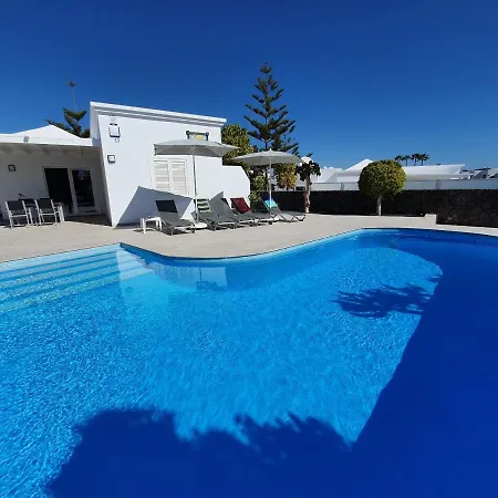 2 Bedroom Cassandra And Katrina With Private Heated Pools. Villa