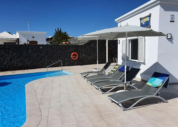 2 Bedroom Cassandra And Katrina With Private Heated Pools. Willa