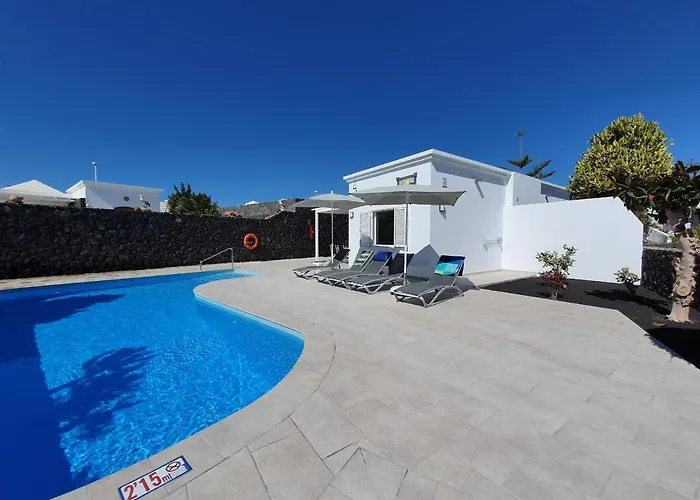 2 Bedroom Cassandra And Katrina With Private Heated Pools. Βίλα